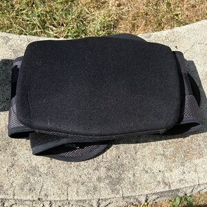 The SLEEQ AP LSO is a low profile flexion extension brace compression support